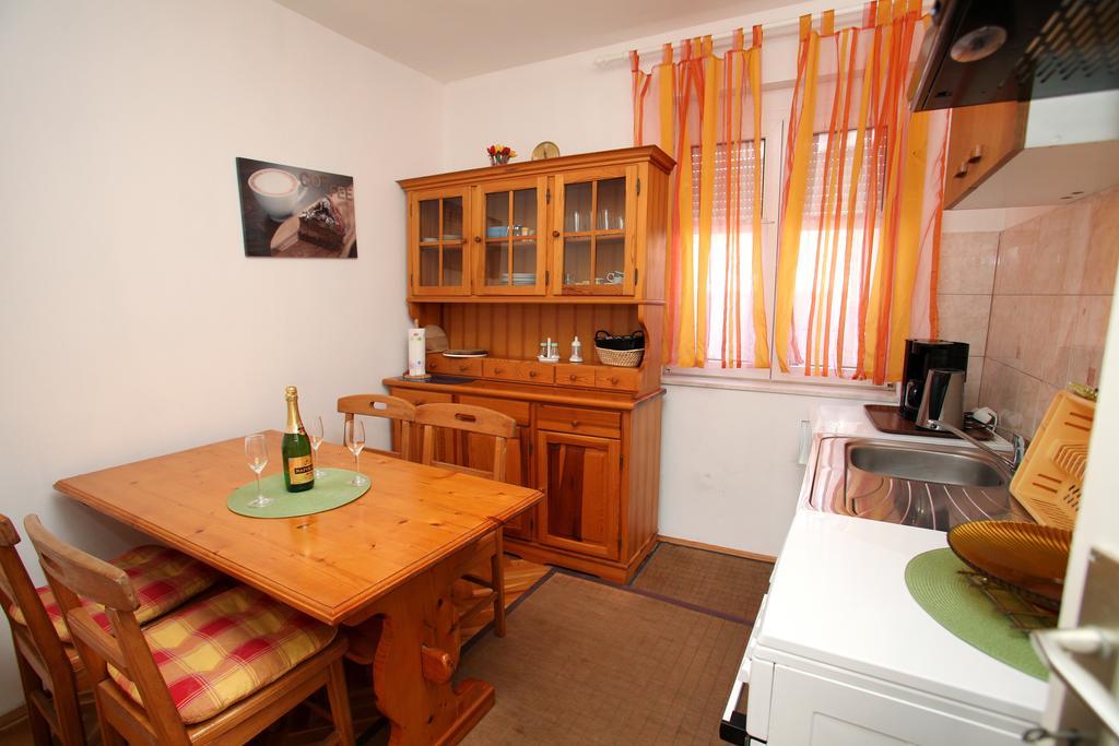 Apartments Jasmin Trogir Kültér fotó